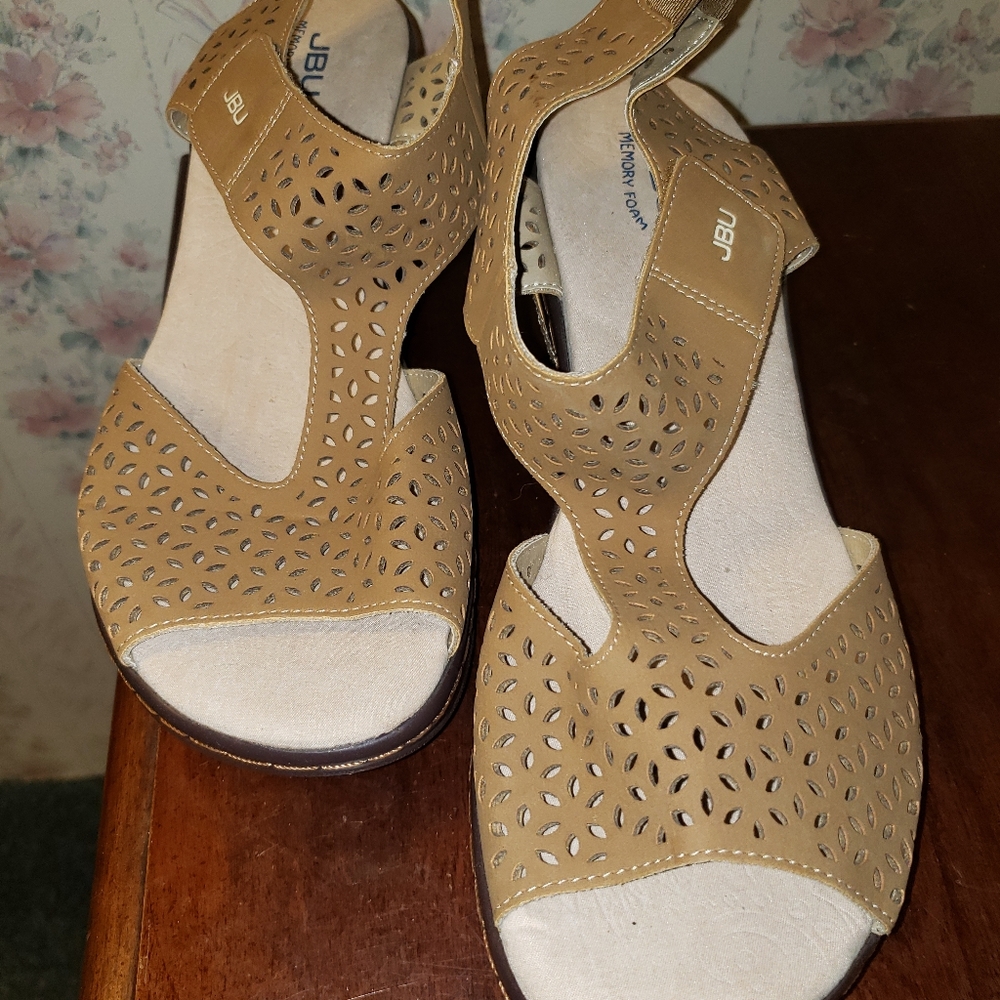 JBU Chloe Wedge